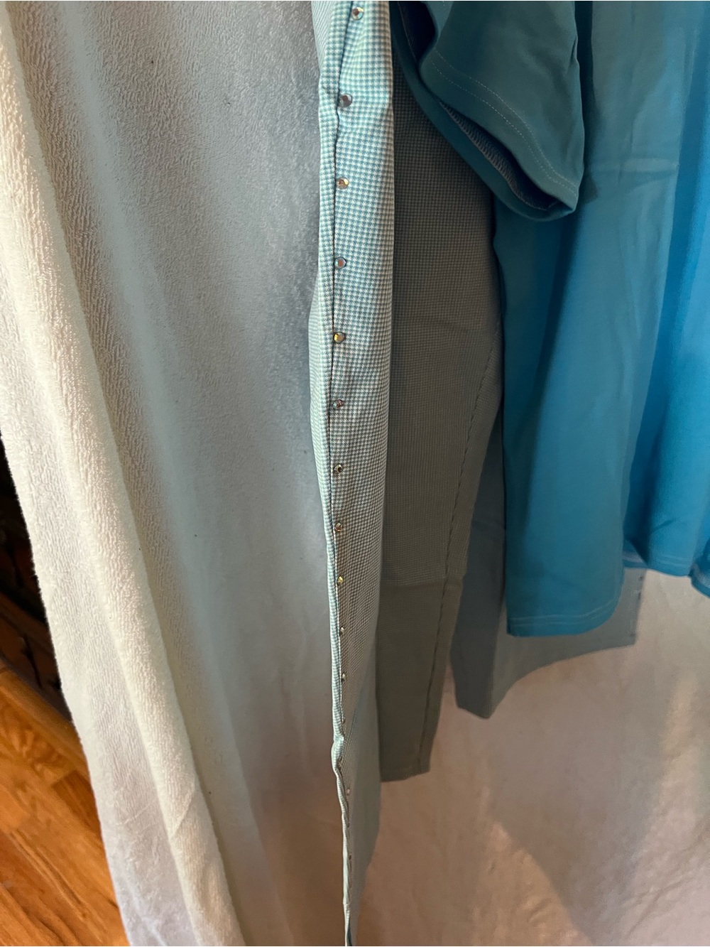 Quacker Factory Turquoise V-Neck Top & Capris with Stud Trim - Picture 4 of 13